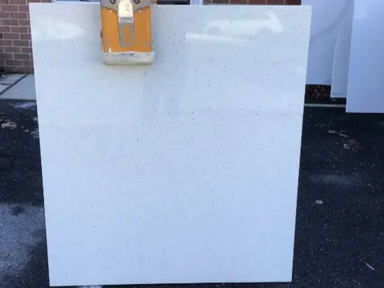 Quick Glass White Quartz remnant, 43" x 48"