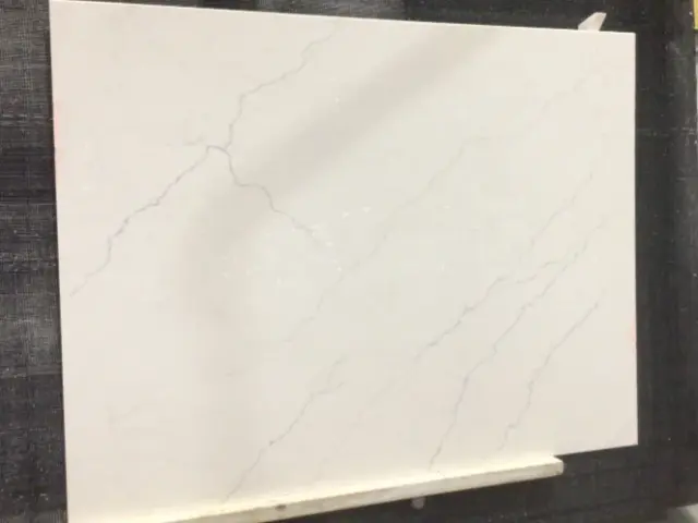 Q Quartz Calacatta Miraggio Cielo Quartz remnant, 62" x 48"
