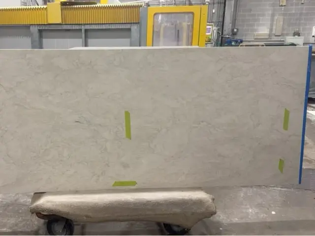 MSI Travtaj Quartz remnant, 86" x 39"
