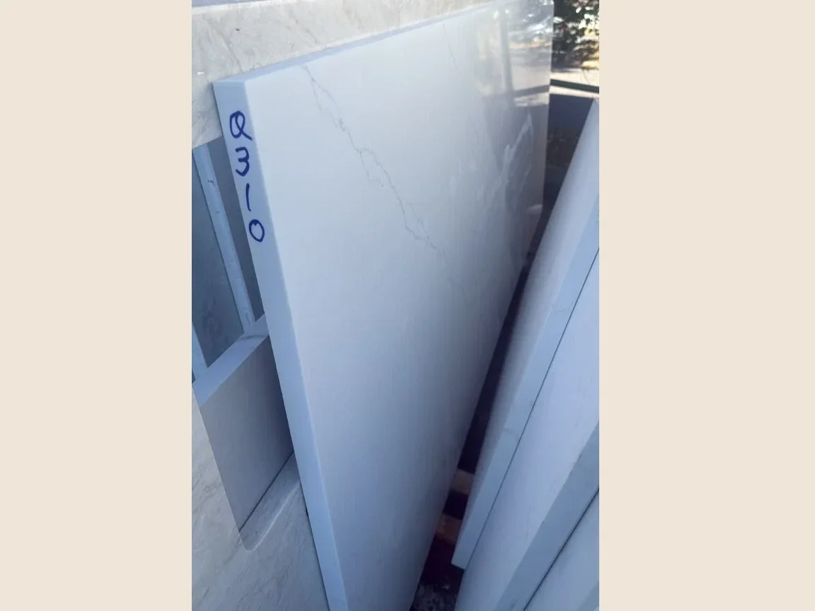 MSI Calacatta Miraggio, 86" x 35"