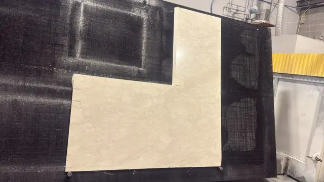 MSI Travtaj Quartz remnant, 68" x 33"