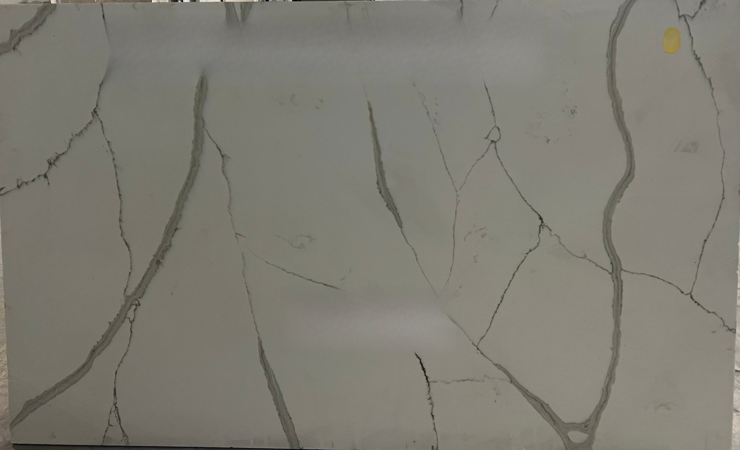 Calacatta Vagli Quartz, 62" x 38"