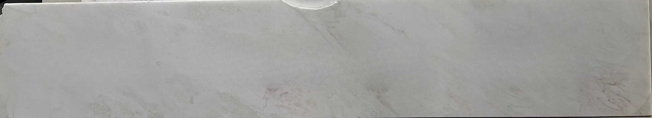 Bianco Rhino, 22" x 57"