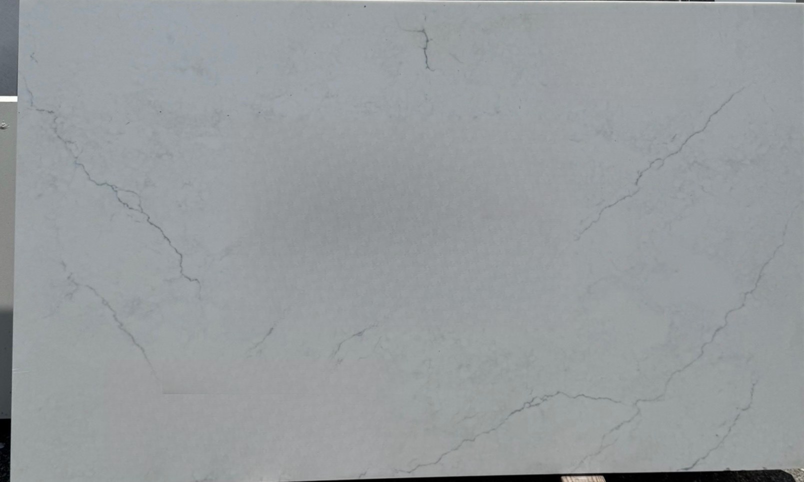 Calacatta Miraggio, 62" x 37"