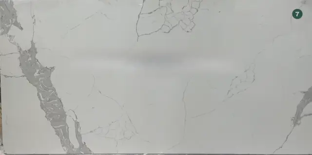Calacatta Miel Quartz Quartz remnant, 63" x 31"