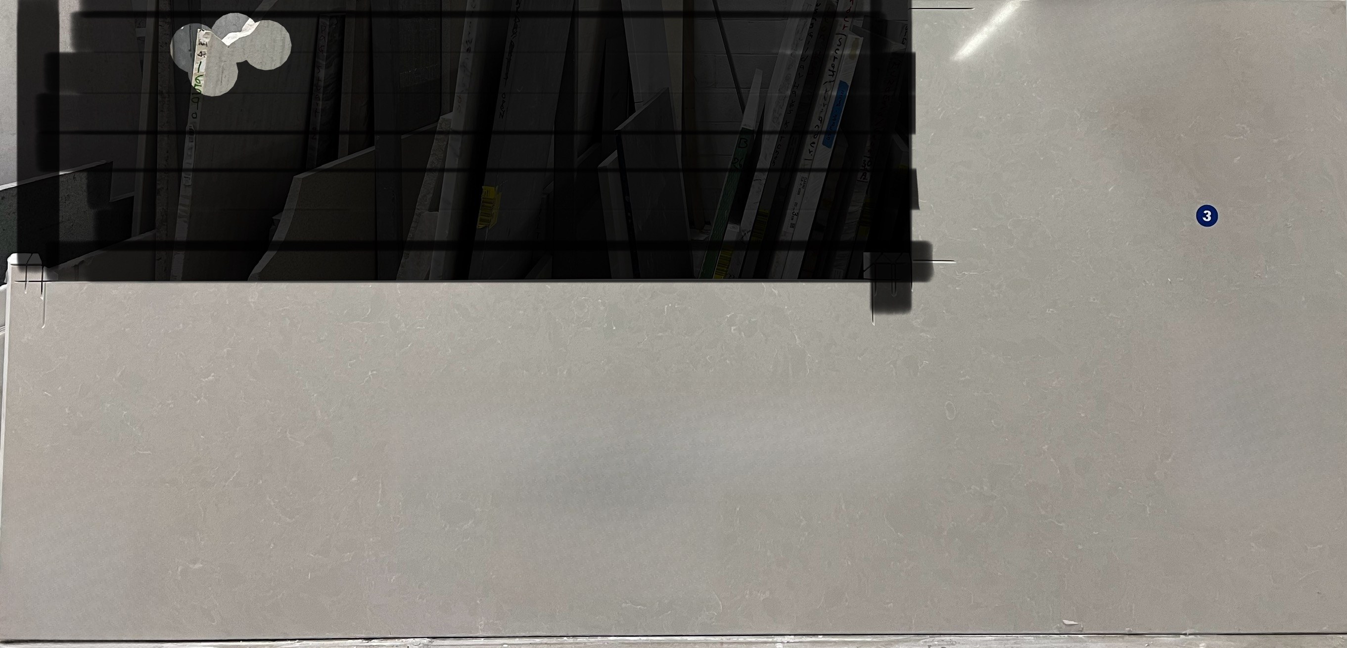 Dolce Vita Quartz, 120" x 56"