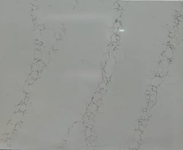 Statuario Quartz Quartz remnant, 55" x 44"