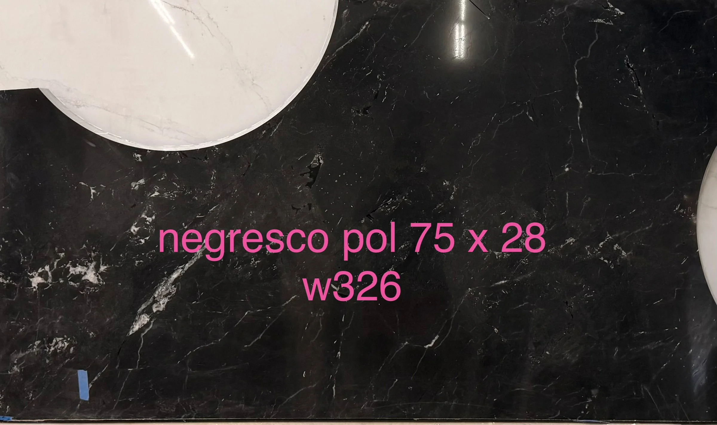 Negresco Polish, 28" x 75"
