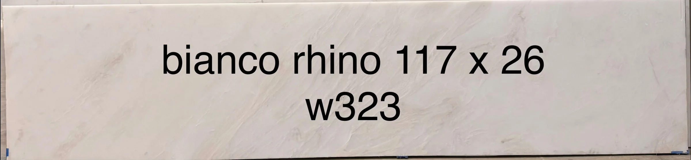 Bianco Rhino, 26" x 117"