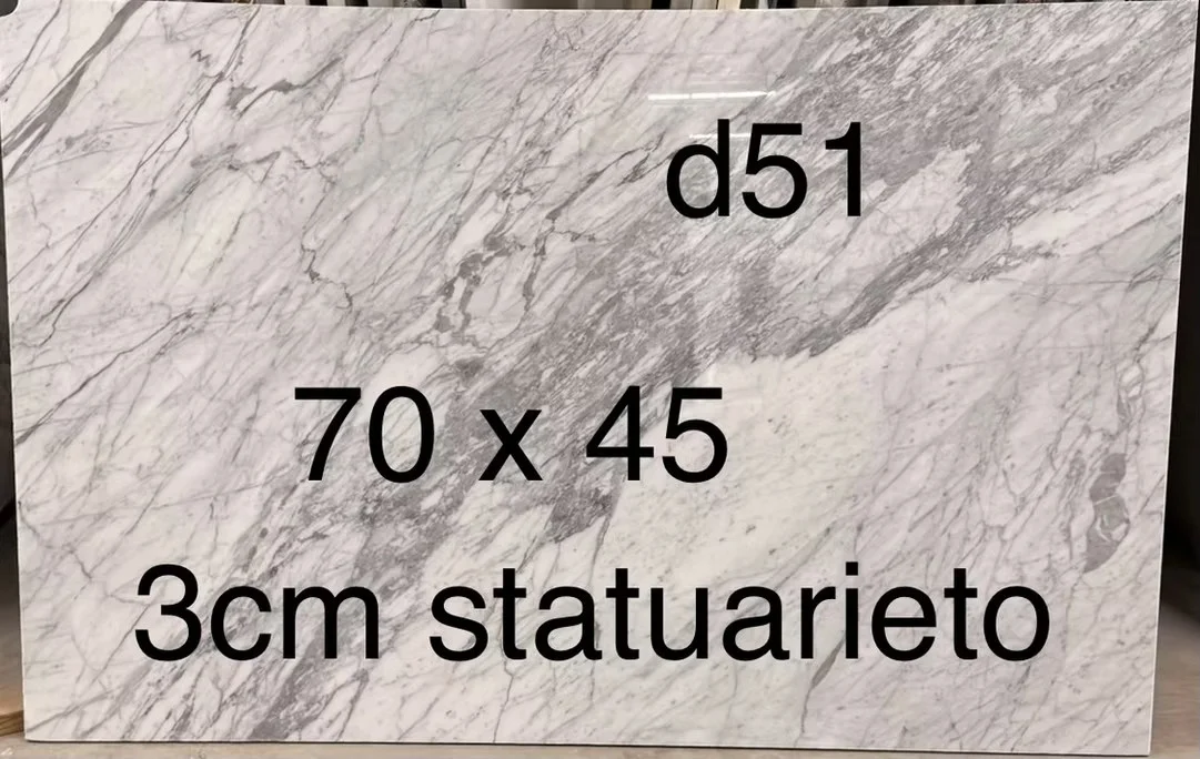 Statuarietto, 45" x 70"