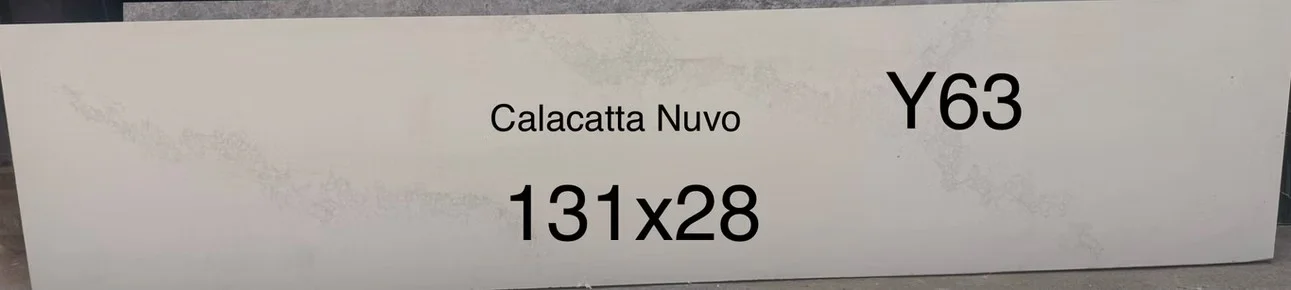 Calacatta Nuvo, 28" x 131"