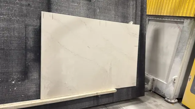 Vivara Calacatta Bella Quartz remnant, 58" x 37"