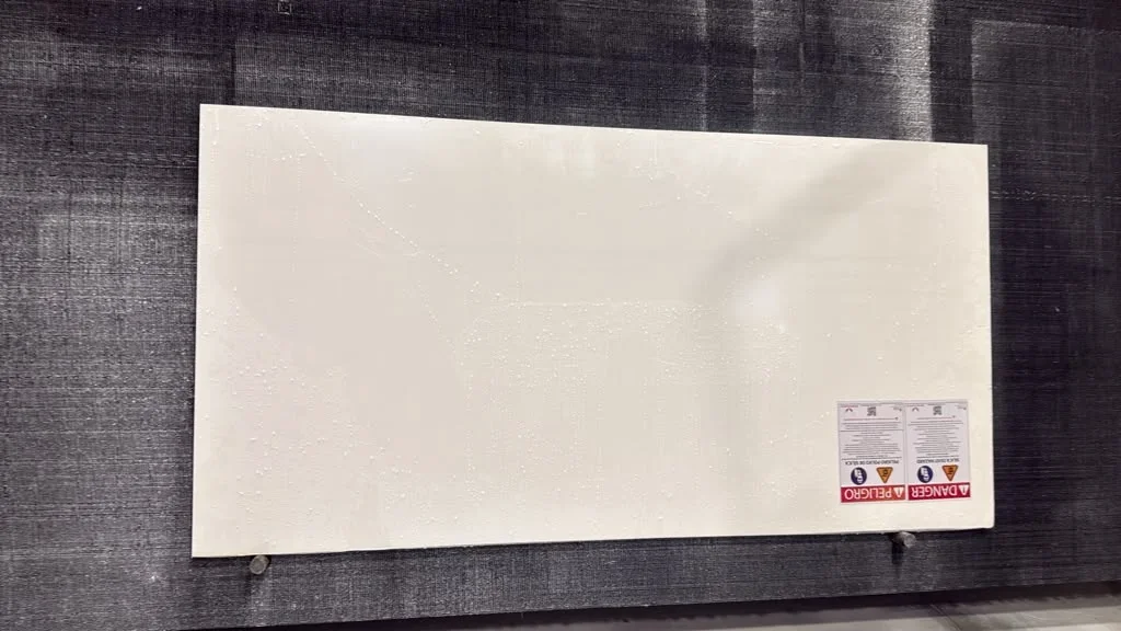 Blue Planet pure white, 87" x 44"