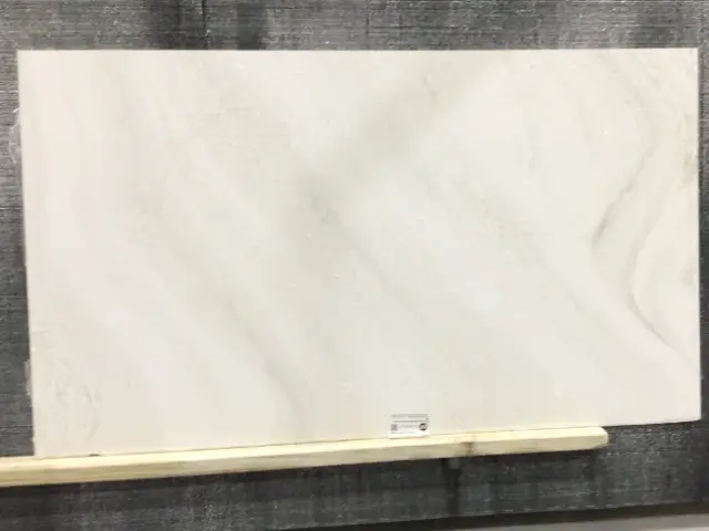 Cambria Everleigh Quartz remnant, 65" x 37"