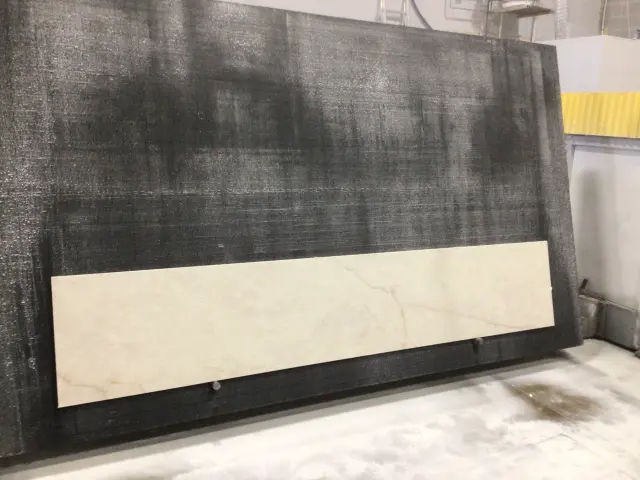 MSI Solitaj Quartz remnant, 126" x 23"