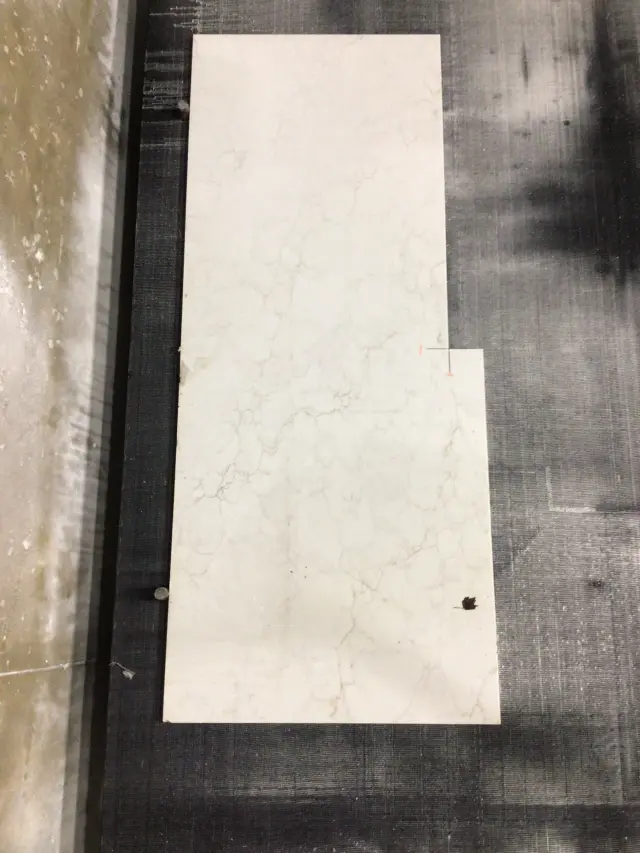 MSI Calacatta Fioressa Quartz remnant, 98" x 33"